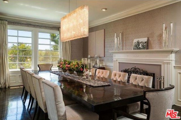 Jennifer-Lopez-home-9-15-dining-room