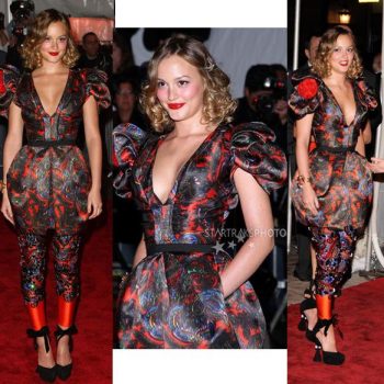 Baile do Met – Leighton Meester
