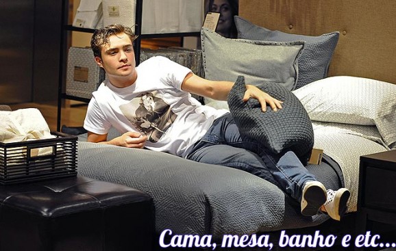 na-cama-com-chuck