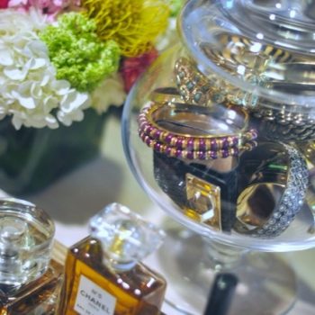 Decorando com bijoux!