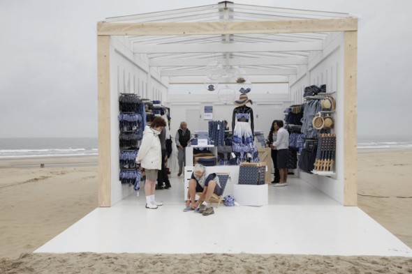 HM-Beach-Pop-up-Store-02