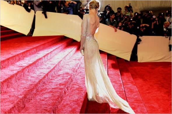 watch-the-met-gala-red-carpet-live-tonight