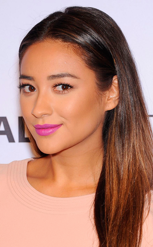 shay-mitchell-pretty-little-liars-paleyfest-2014_11