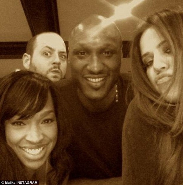 29A0468000000578-3124030-RIP_Malika_Haqq_shared_a_snap_of_herself_with_Khloe_Lamar_and_Ja-a-1_1434376569121