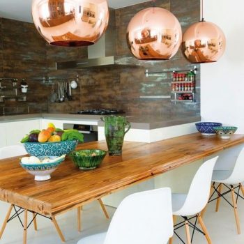 5 LUSTRES SOBRE A MESA DE JANTAR QUE FAZEM TODA A DIFERENÇA