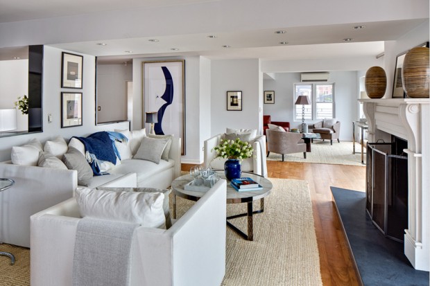 July2015-Trulia-Julia-Roberts-NYC-Condo-Living-Room