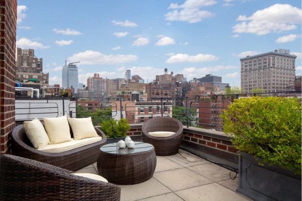 July2015-Trulia-Julia-Roberts-NYC-Condo-Patio2