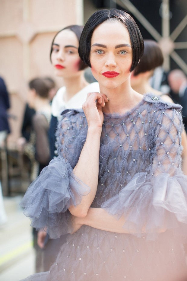 chanel-couture-fall-2015-backstage-08