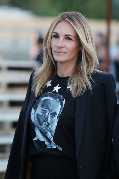 NEW YORK, NY - SEPTEMBER 11:  Julia Roberts attends the Givenchy show as a part of Spring 2016 New York Fashion Week on September 11, 2015 in New York City.  (Photo by Antonio de Moraes Barros Filho/FilmMagic)