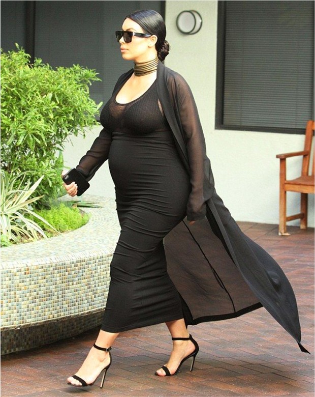 KIM-KARDASHIAN-MODA-GRAVIDA