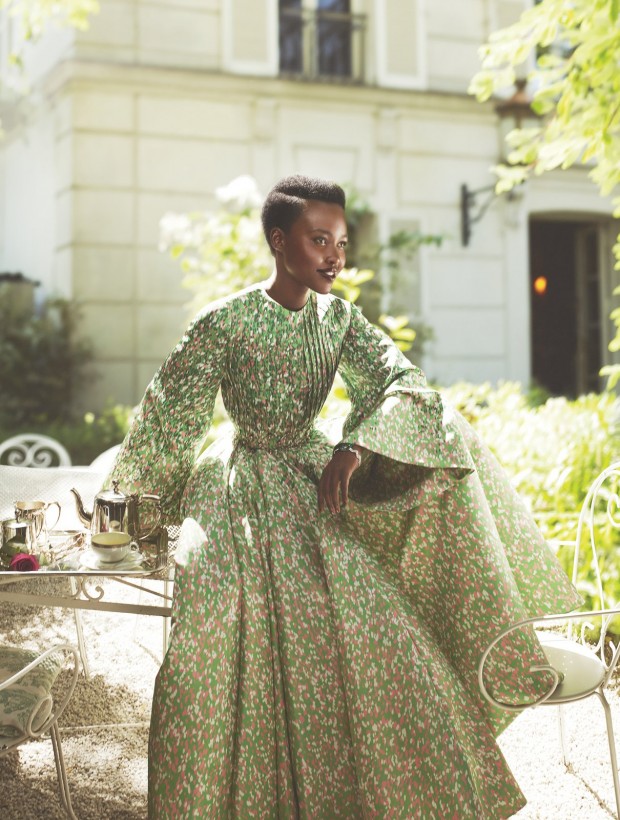 lupita-nyongo-vogue-cover-october-2015-06