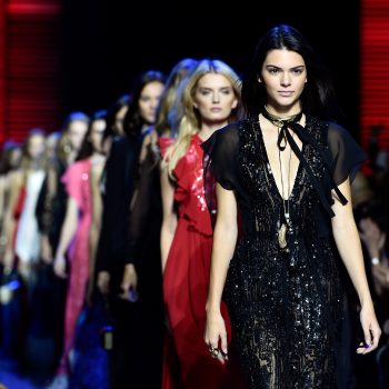 UM ELIE SAAB COMO NUNCA VIMOS