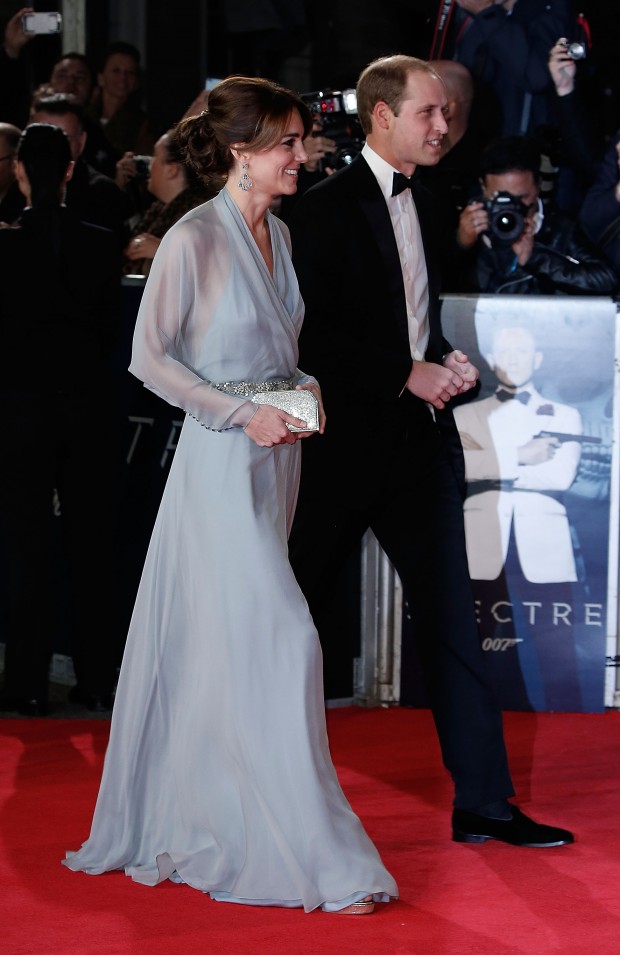 LONDON, ENGLAND - OCTOBER 26:  Catherine, Duchess of Cambridge and Prince William, Duke of Cambridge attend the Royal Film Performance of "Spectre"at Royal Albert Hall on October 26, 2015 in London, England.  (Photo by John Phillips/Getty Images)