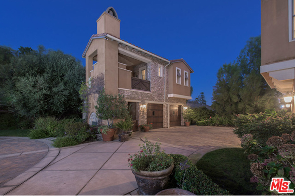 CLASSIFICADOS A CASA DA SELENA GOMEZ EM CALABASAS Fashionismo