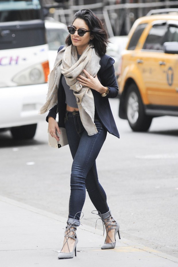 vanessa-hudgens-in-tight-jeans-out-in-new-york-city-may-2015_2-620x930