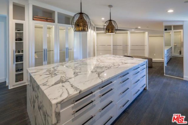 John-Legend-And-Chrissy-Teigen-Beverly-Hills-Real-Estate-Closet-2