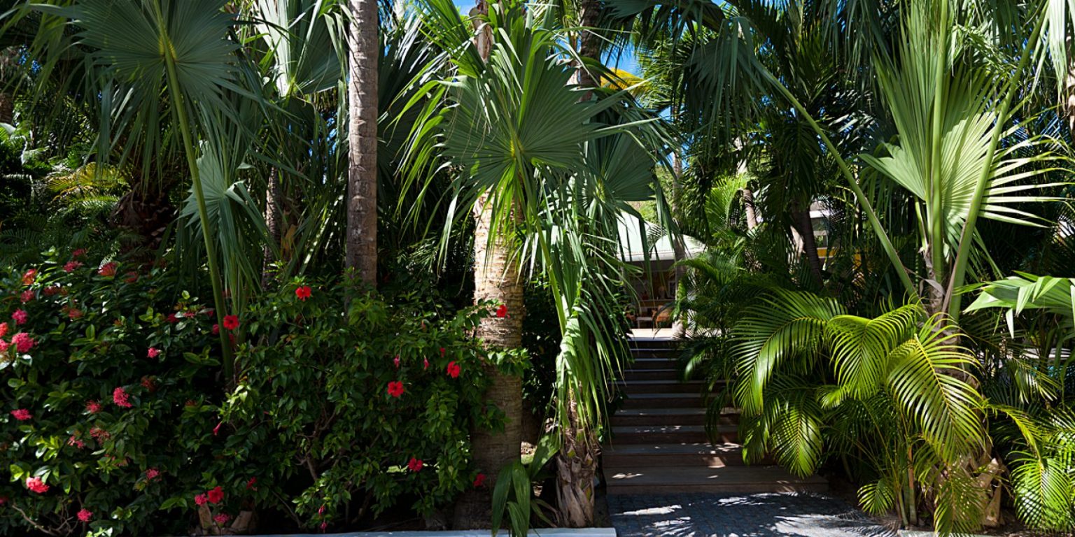 LA BANANE, O HOTEL DAS KARDASHIANS EM ST. BARTHS Fashionismo