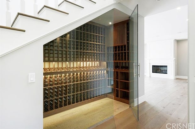 scott-disick-bachelor-pad-wine-closet-zoom-7f12fd0f-5aca-4fa3-a985-40f173917763