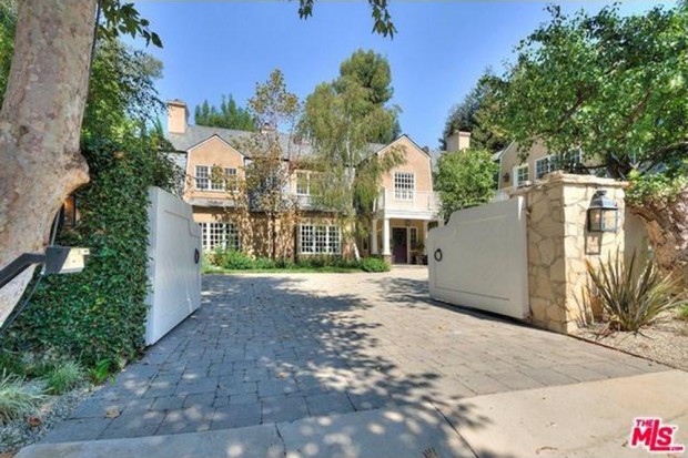 Adele-house-in-beverly-hills-ca-5