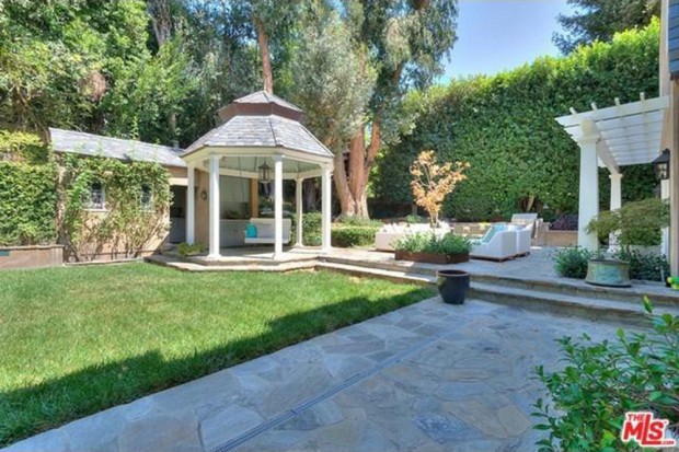 Adele-house-in-beverly-hills-ca