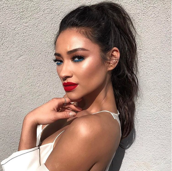 shay-mitchell-make-up