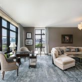 Classificados: O apartamento do Jon Bon Jovi no Westi Village