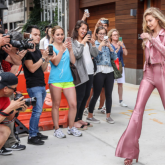 O look do dia da Gigi Hadid que tá todo mundo amando!