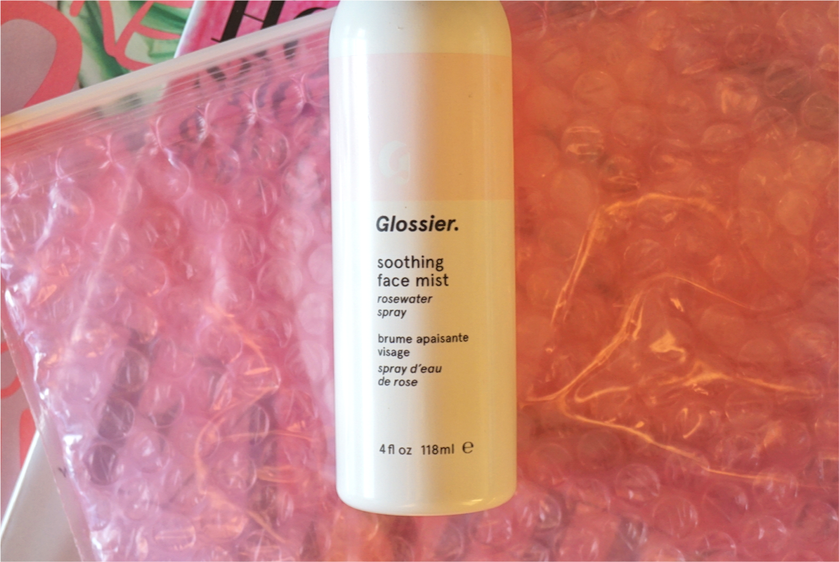 glossiersoothingfacemist Fashionismo