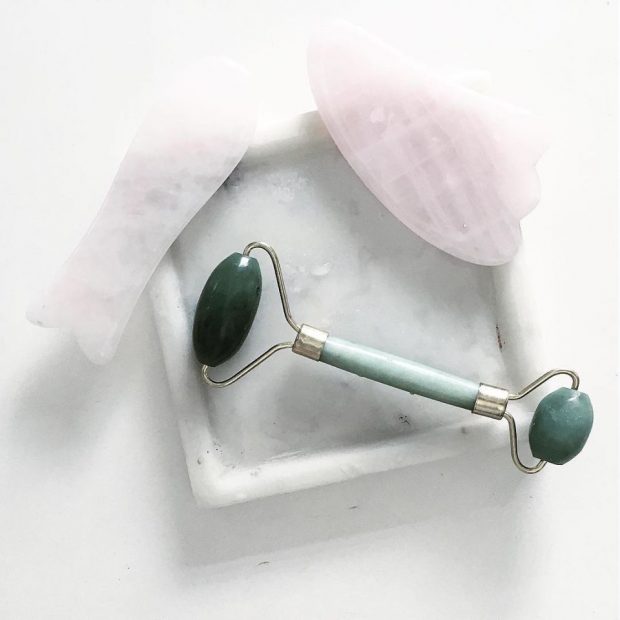 Káº¿t quáº£ hÃ¬nh áº£nh cho jade stone face roller