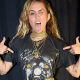 11 Looks da Miley Cyrus Por Aí