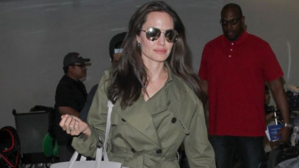 11 Looks da Angelina Jolie Por Aí