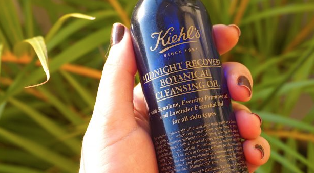 Demaquilante Midnight Recovery Cleansing Oil da Kiehl’s