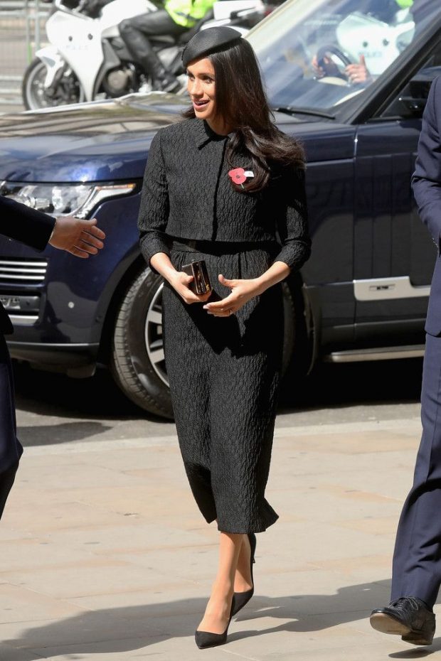 Looks-Meghan-Markle