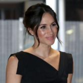 11 Looks da Meghan Markle Por Aí