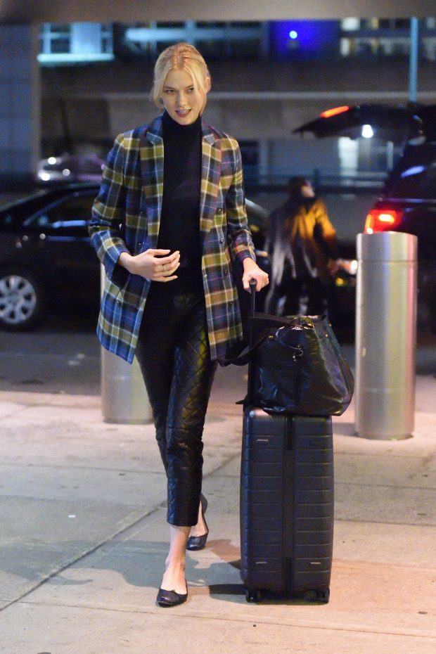 Looks Karlie Kloss