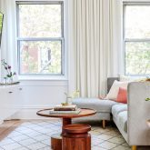 Um apartamento branco e sereno no Brooklyn