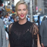 11 Looks da Charlize Theron Por Aí