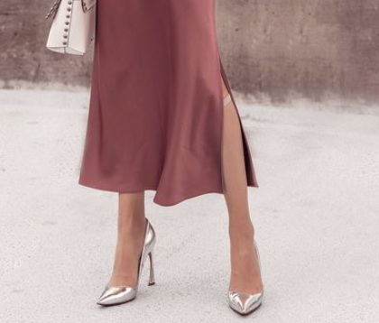 15 looks incríveis com saia de cetim