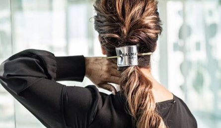 O trequinho que coloca no cabelo