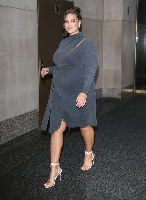 ASHLEY GRAHAM PREGNANT