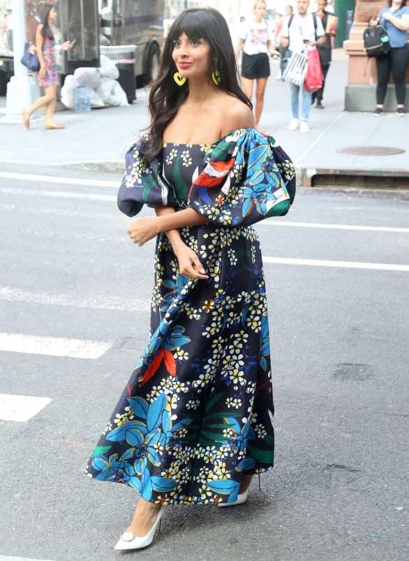 looks jameel jamil