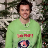 11 looks do Harry Styles por aí