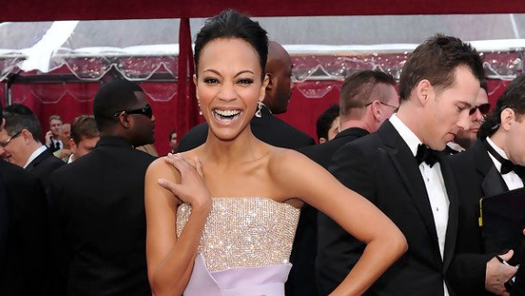 Relembrando looks do tapete vermelho #4: Zoe Saldana