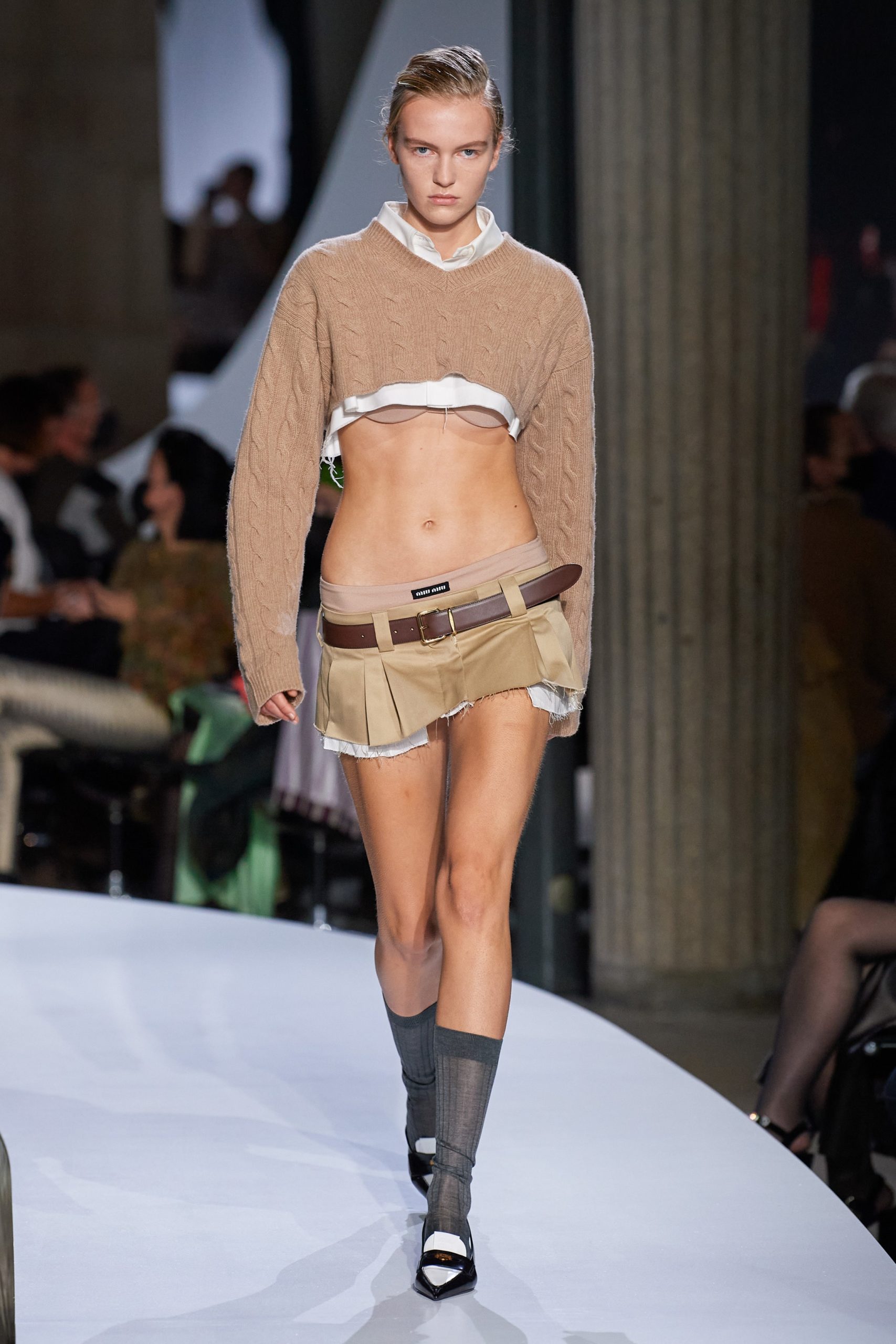00012-Miu-Miu-Spring-22-RTW-Paris-credit-gorunway-scaled